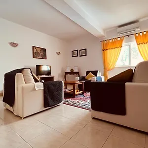 Flora Appartement